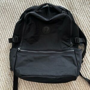 New Crew Backpack (22L)